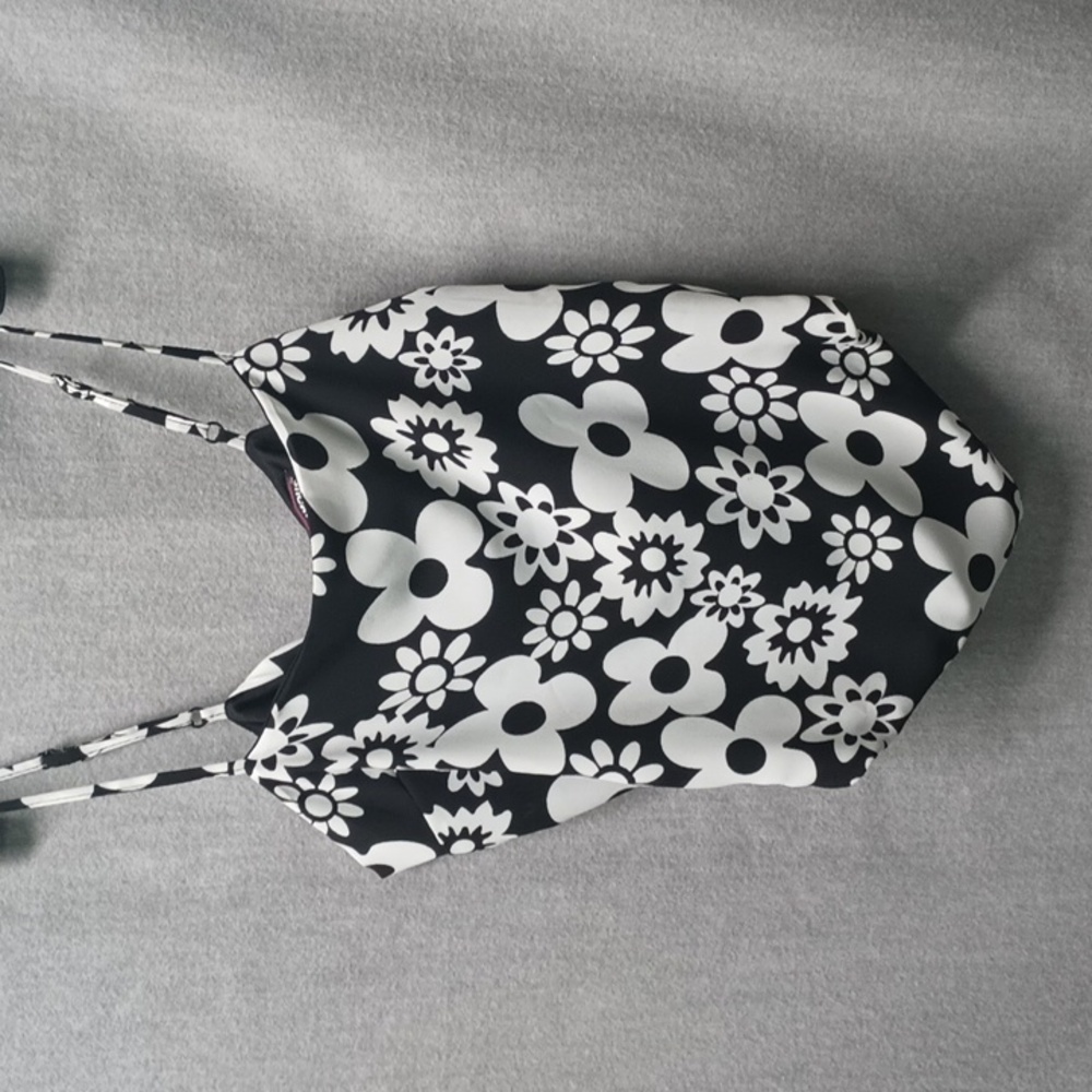 Almost Famous Medium Halter Top Tie Back Bandana Style Triangle Design